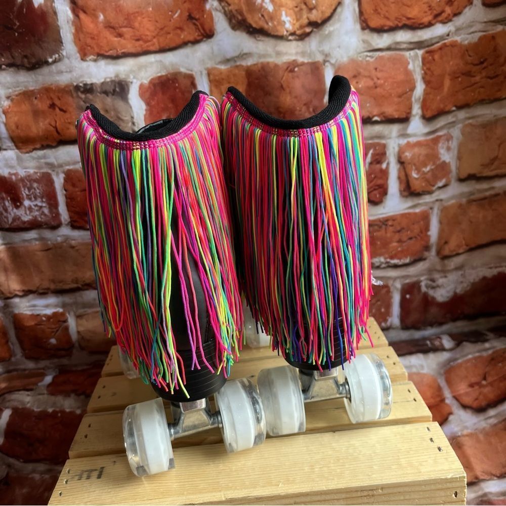 BLACK "CLuB EXX" Funkytown Roller Skates Color fringe Size: 8 See Pics PLZ - Picture 3 of 5